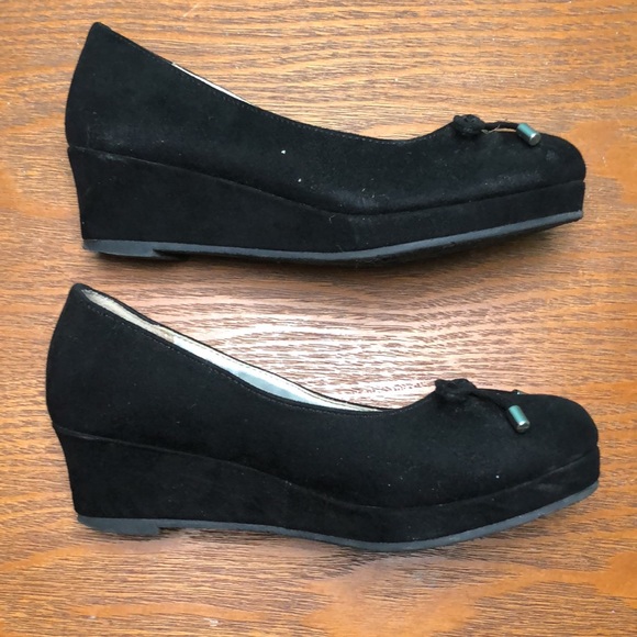 Black Wedge Shoes - Picture 3 of 6